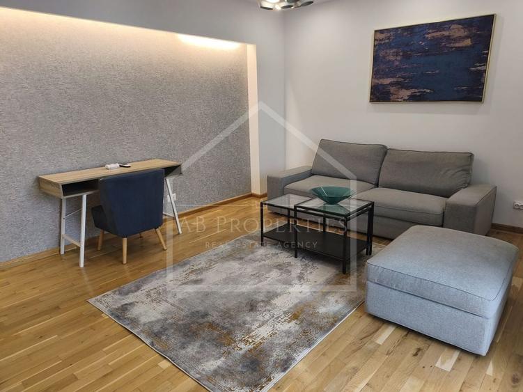 Apartament cu 2 camere decomandat, mobilat în Băneasa