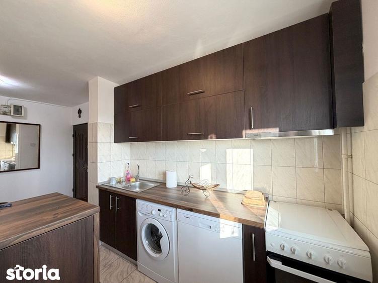 Apartament cu 3 camere decomandat, mobilat în Ștefan cel Mare