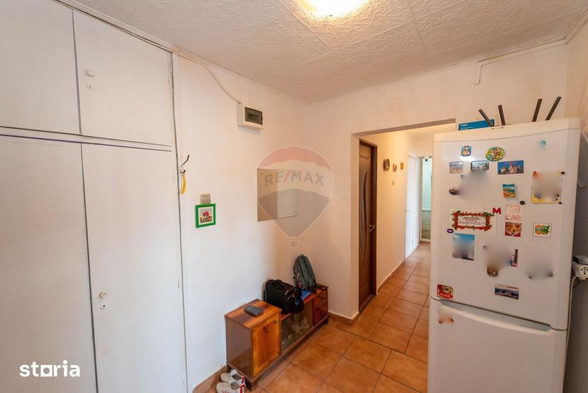 Apartament cu 3 camere decomandat în Sălăjan