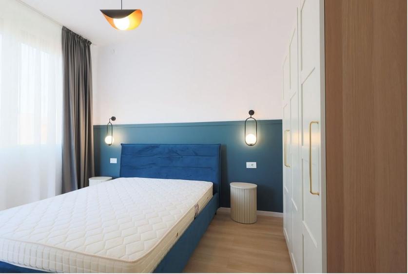 Apartament cu 3 camere decomandat în UTA