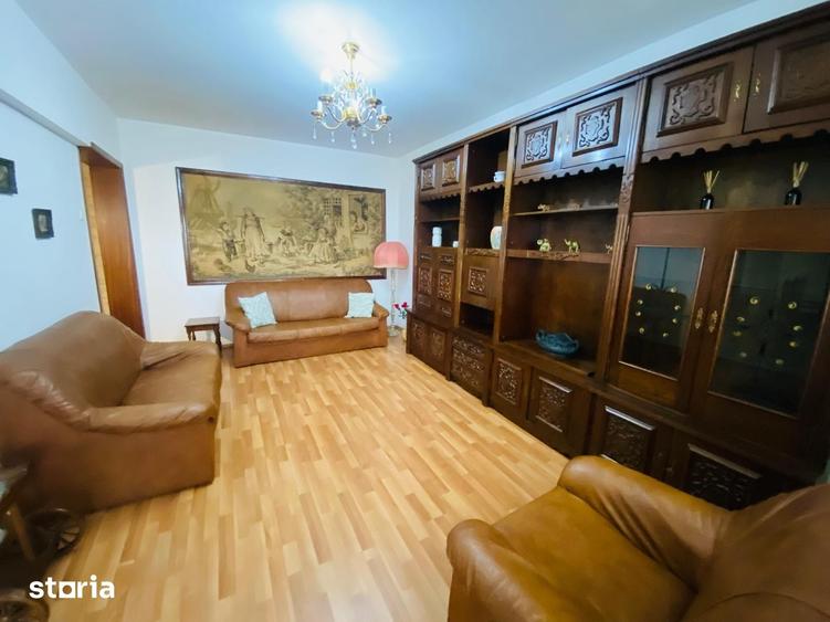 Apartament cu 3 camere, mobilat în Pantelimon