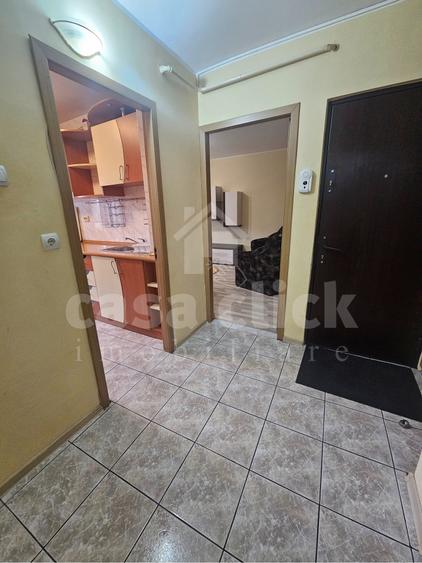 Apartament cu 2 camere decomandat în Micro 17