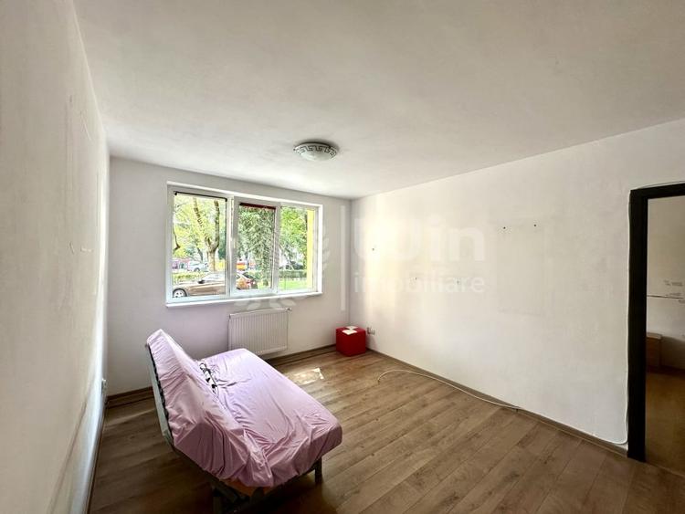 Apartament cu 2 camere semidecomandat, mobilat în Semicentral