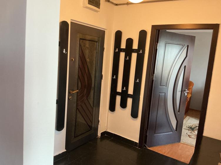 Apartament cu 2 camere decomandat suprafata 52mp etaj 7/10 - 7
