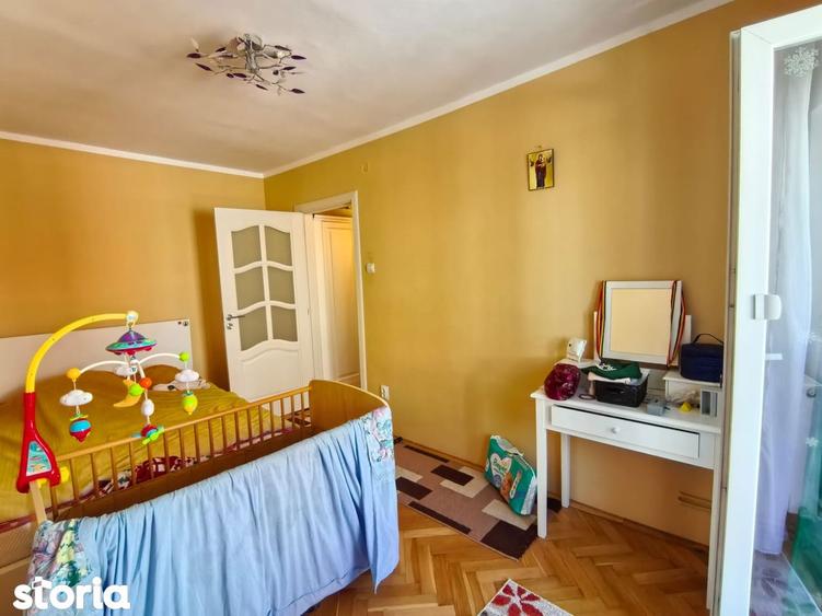 Apartament cu 3 camere decomandat, mobilat în Șagului