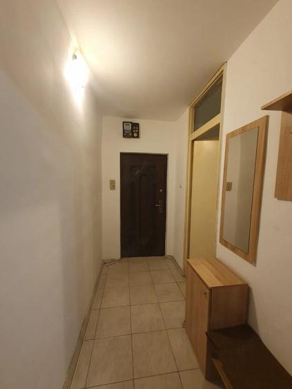 Apartament cu 2 camere semidecomandat în Olimpia-Stadion