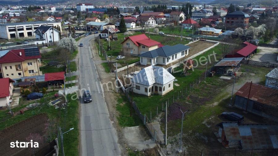 Casă cu 3 camere cu Teren 616 Mp în Curtea de Argeș