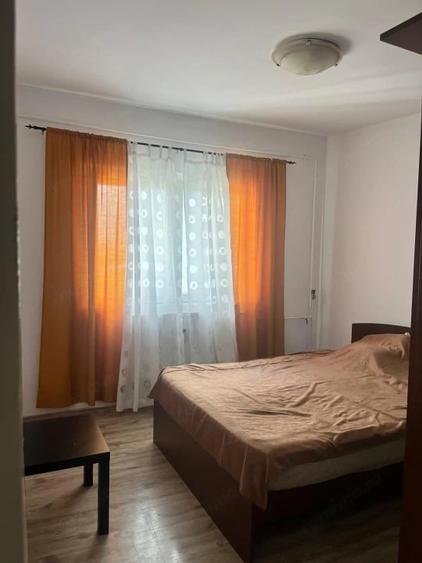 Apartament 2 camere, decomandat, zona Vest - 4