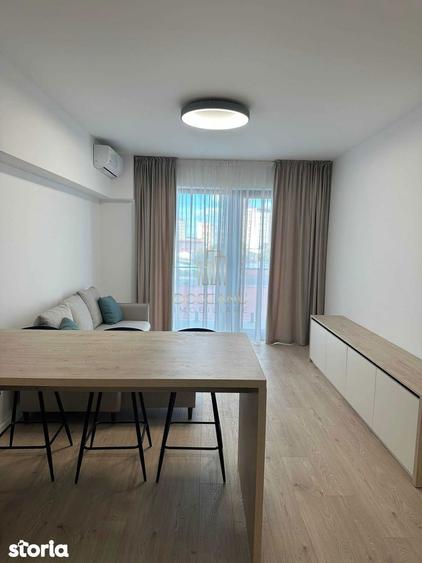 Apartament cu 2 camere decomandat, mobilat în Central