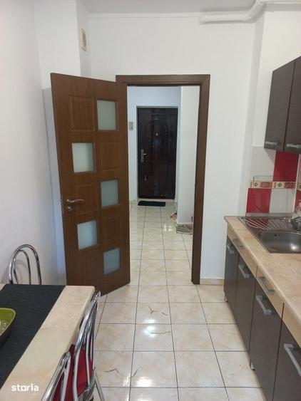 Apartament cu 2 camere decomandat, mobilat în Crângași