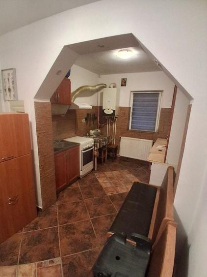 De vanzare apartament 4 camere - 4
