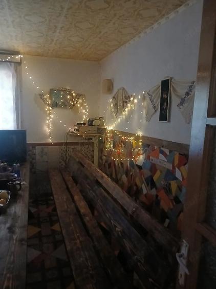 vand casa cu livada si anexa - 1