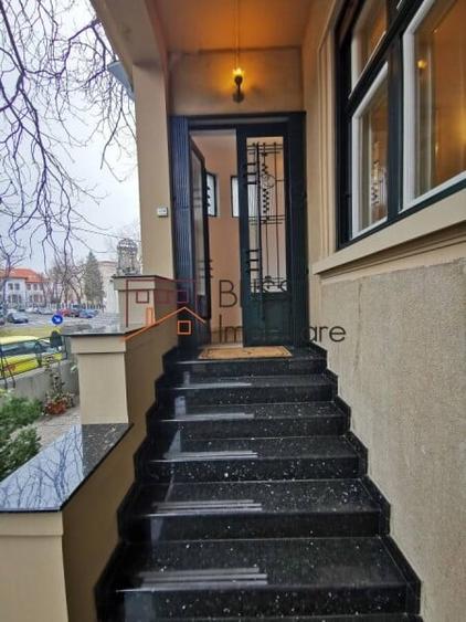 Apartament cu 6 camere semidecomandat în P-ța Dorobanți