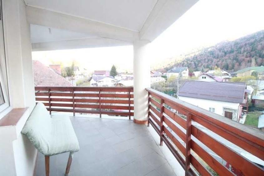 Casă cu 4 camere decomandat cu Teren 130 Mp în Central