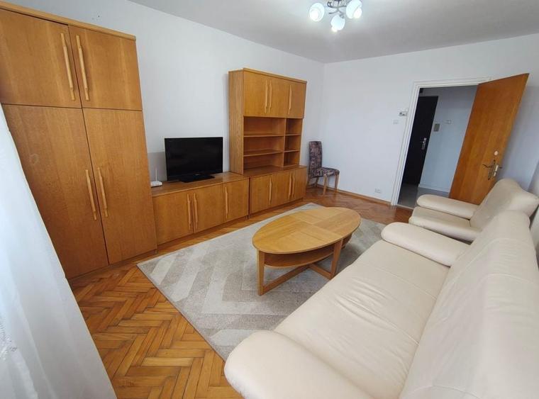 Apartament cu 2 camere decomandat, mobilat în Mihai Viteazul