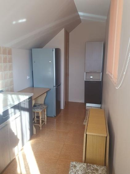 Apartament cu 3 camere decomandat în Exterior Vest