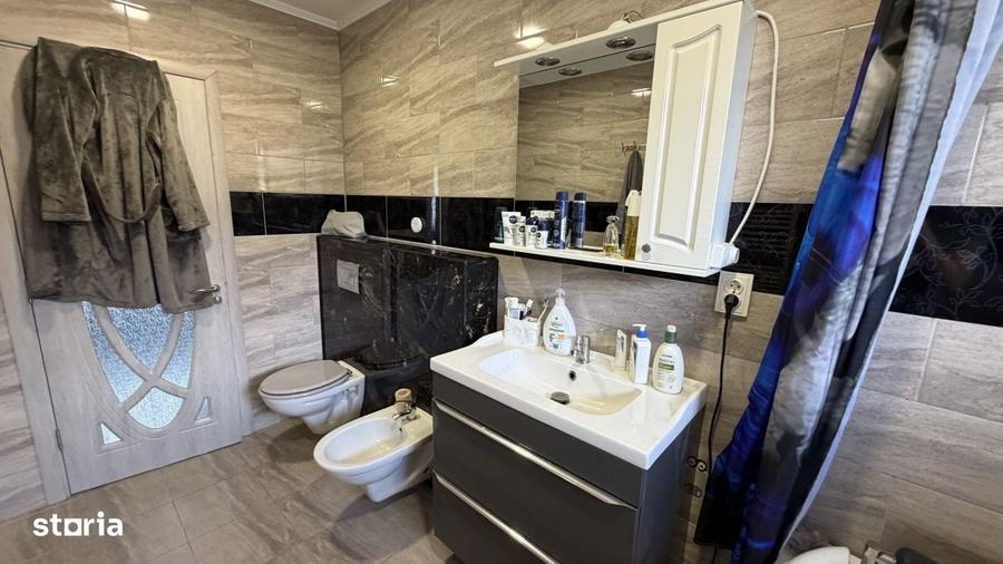 Casă cu 3 camere în Săcălășeni