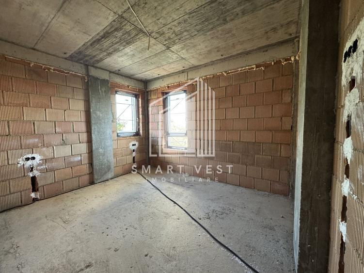 Apartament cu 3 camere decomandat în Periferie