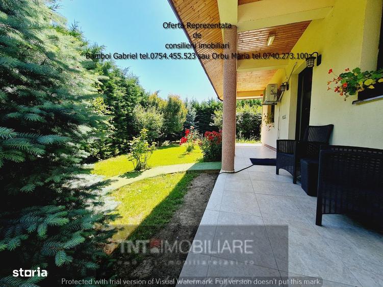 Casă cu 2 camere decomandat în Central