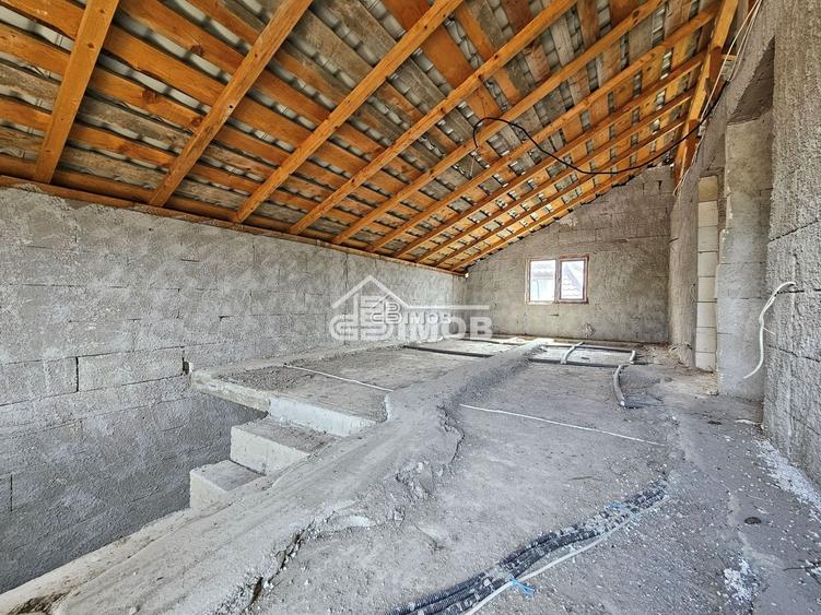 Casă de vânzare în Lazuri – aproape de lacuri, aproape de liniște, de - 8