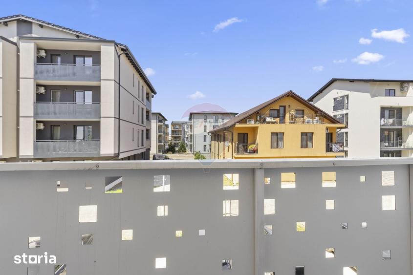 Apartament cu 3 camere decomandat în Moșnița Nouă