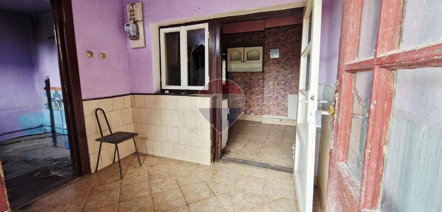 Casă cu 3 camere cu Teren 750 Mp în Central