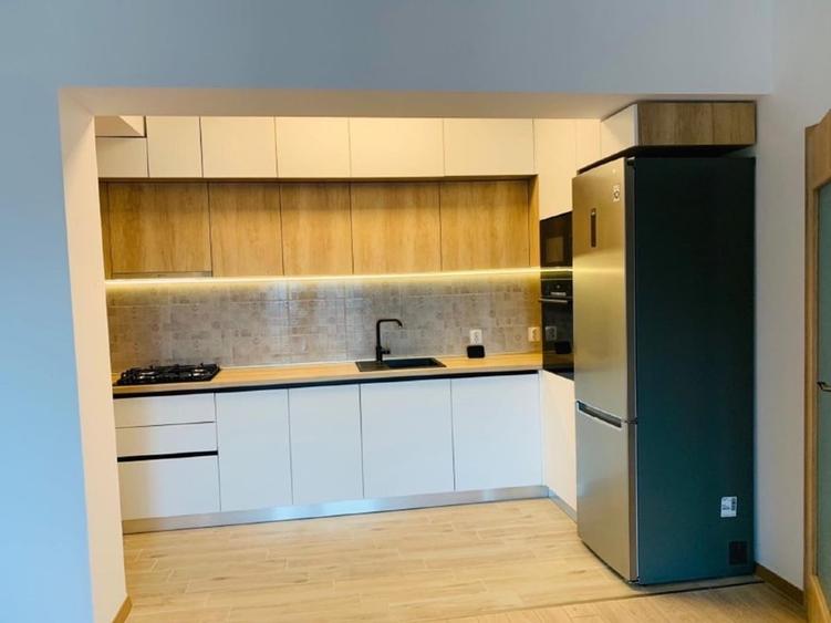 Apartament cu 3 camere decomandat, mobilat în Bucureștii Noi