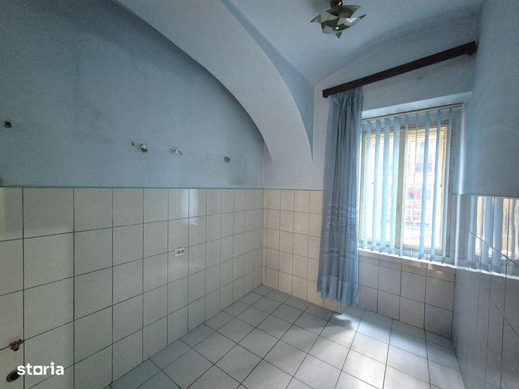 Apartament 51 mp ultracentral, teren 30 mp, zona Teatru, Arad - 6