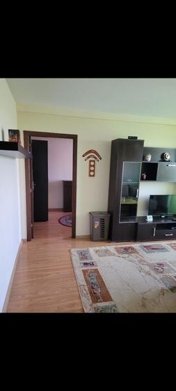 Apartament cu 2 camere semidecomandat în Șagului