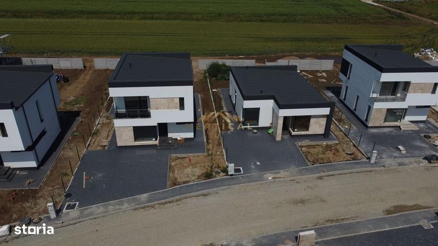 Casă cu 4 camere în Berceni