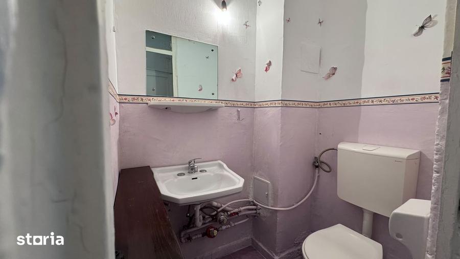 Apartament cu 3 camere în Decebal