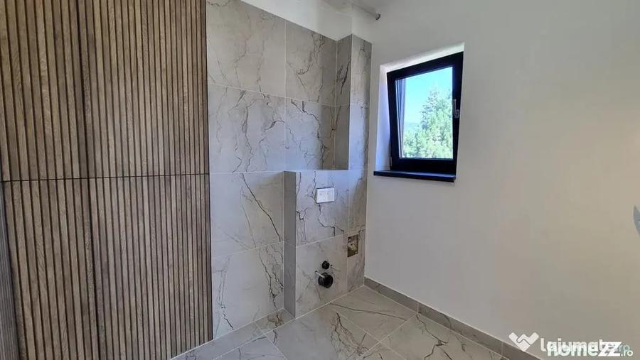Apartament cu 4 camere decomandat în Zamora