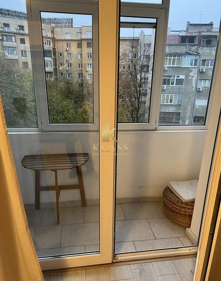 Apartament cu 2 camere semidecomandat, mobilat în Romană