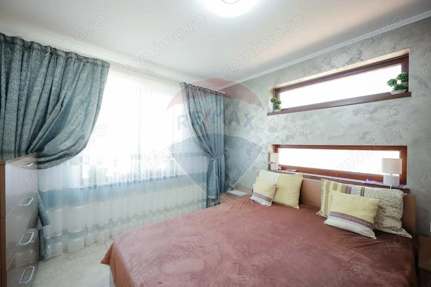 Casă cu 3 camere cu Teren 486 Mp în Sânmartin