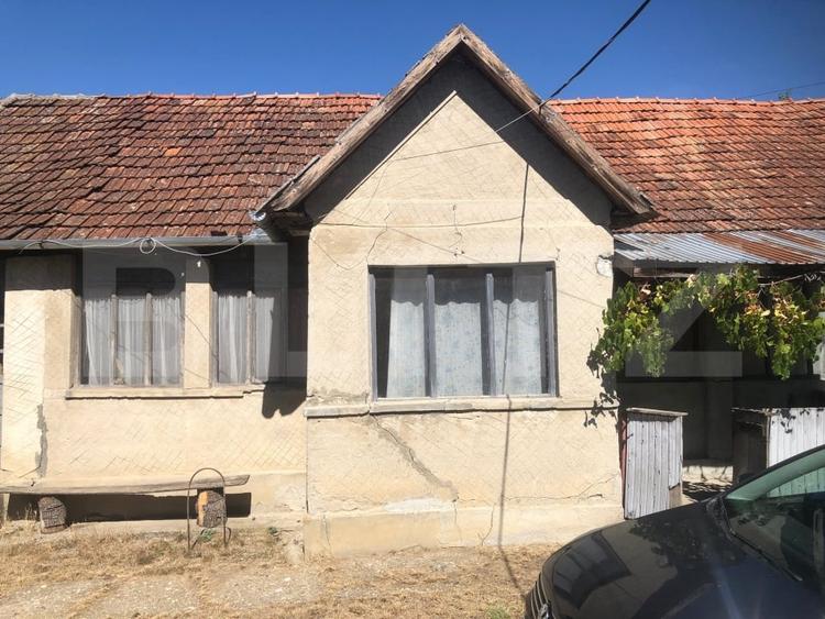 Casă individuală cu 2 camere cu Teren 3700 Mp în Supuru de Sus