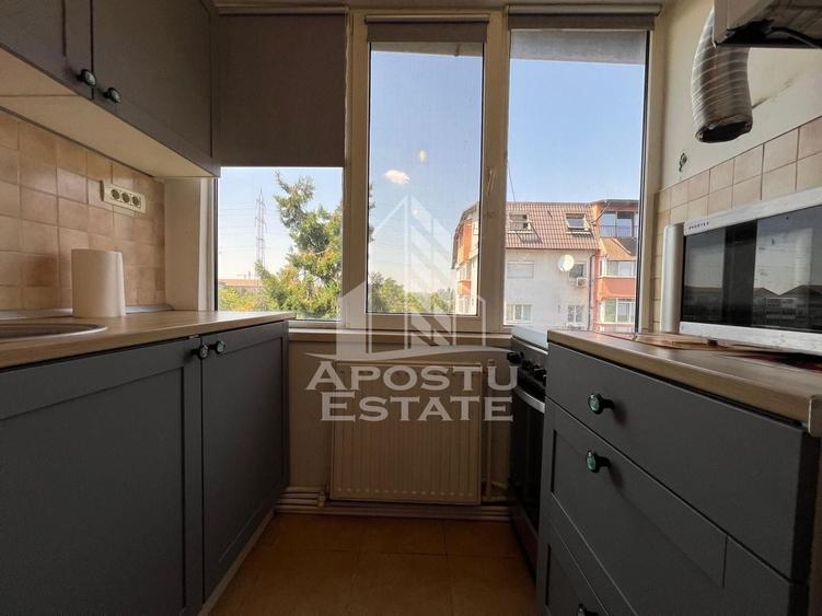 Apartament cu 2 camere decomandat, mobilat în Lipovei