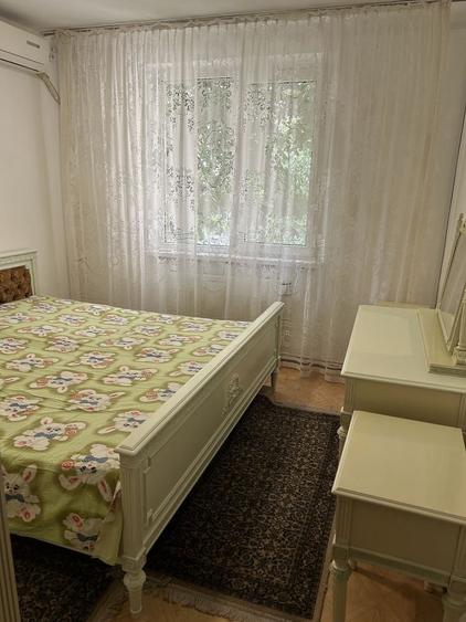 Apartament cu 4 camere în Crângași