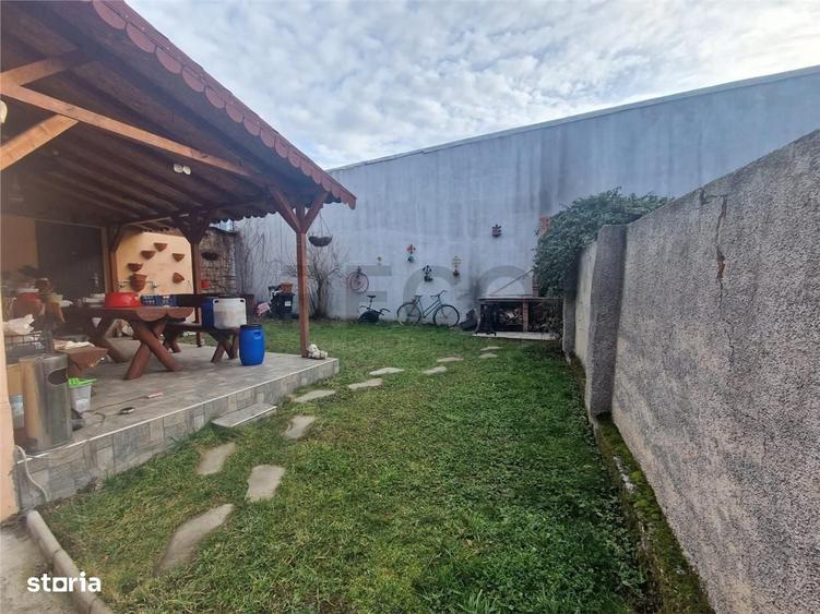 Casă cu 3 camere cu Teren 243 Mp în Central