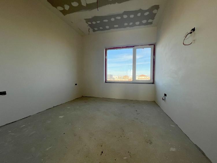Apartament cu 3 camere decomandat în Torontalului