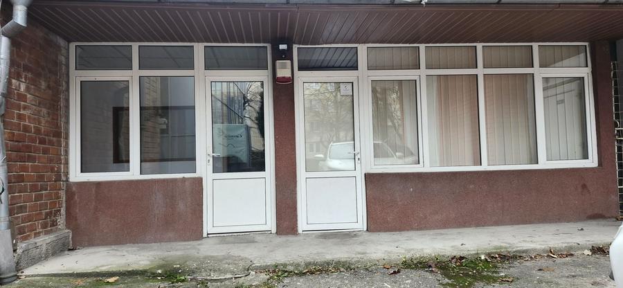 Spațiu comercial, de 93 mp, în Central