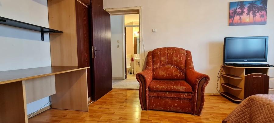 Garsonieră decomandată în Iancului