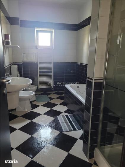 Apartament cu 3 camere în Cristian