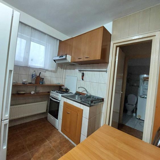 Apartament cu 2 camere decomandat în Războieni
