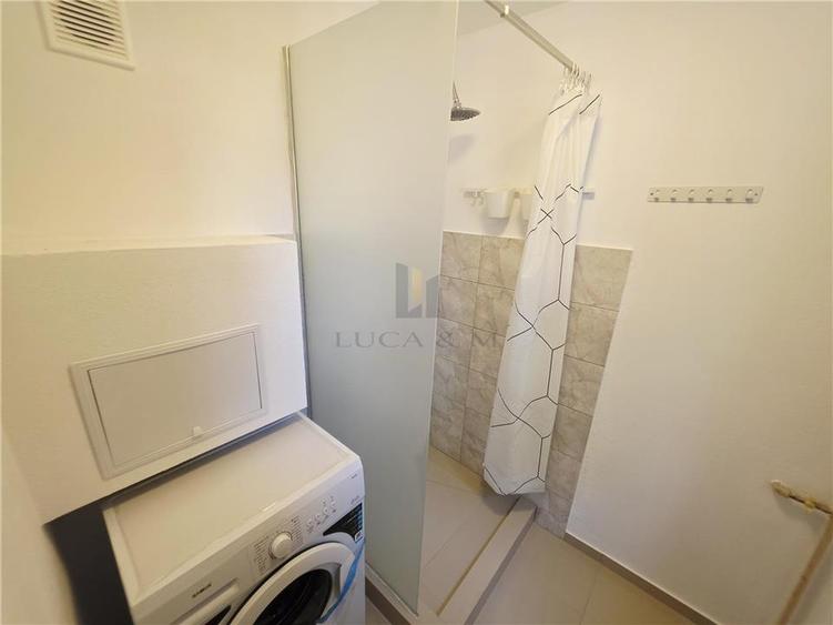 Apartament cu 3 camere decomandat în P-ța Doina