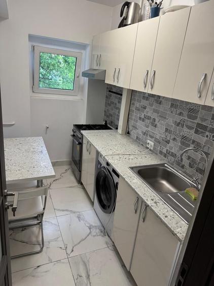 Apartament cu 2 camere semidecomandat în Domenii