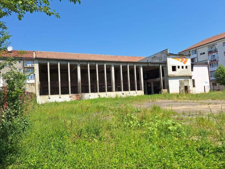 Spațiu industrial, de 640 mp, în Ștrand