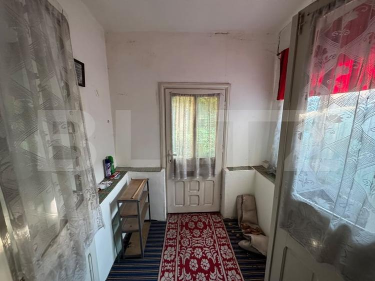 Casă cu 3 camere cu Canalizare în Central