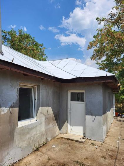 Casă cu 2 camere cu Teren 920 Mp în Periș