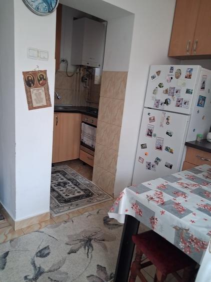 Casă cu 3 camere cu Teren 400 Mp în Central