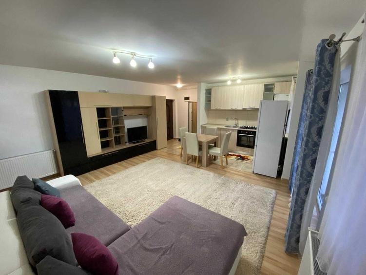 Apartament cu 2 camere decomandat în Florești